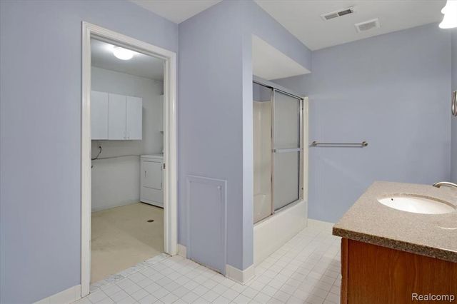 23650 Cottrell Street 18, Clinton Township, MI 48035