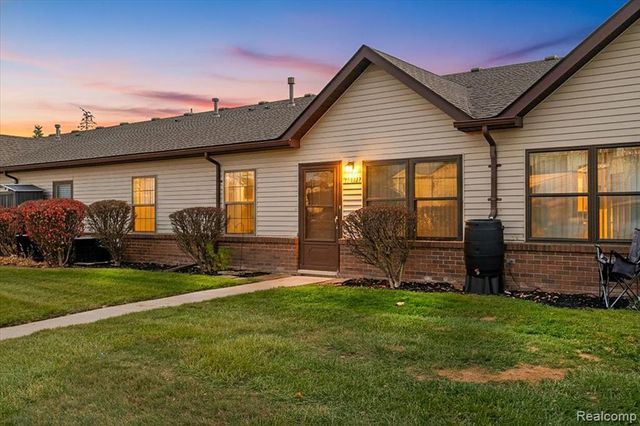 23650 Cottrell Street 18, Clinton Township, MI 48035