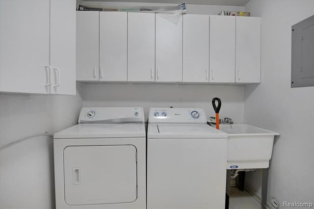 23650 Cottrell Street 18, Clinton Township, MI 48035