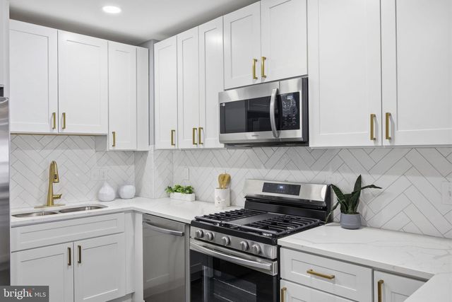 2010 E LAFAYETTE AVE, Baltimore, MD 21213