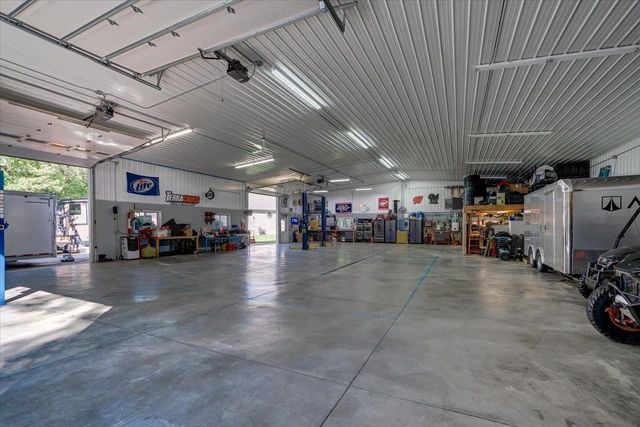 6450 Shady Bend Road, Verona, WI 53593