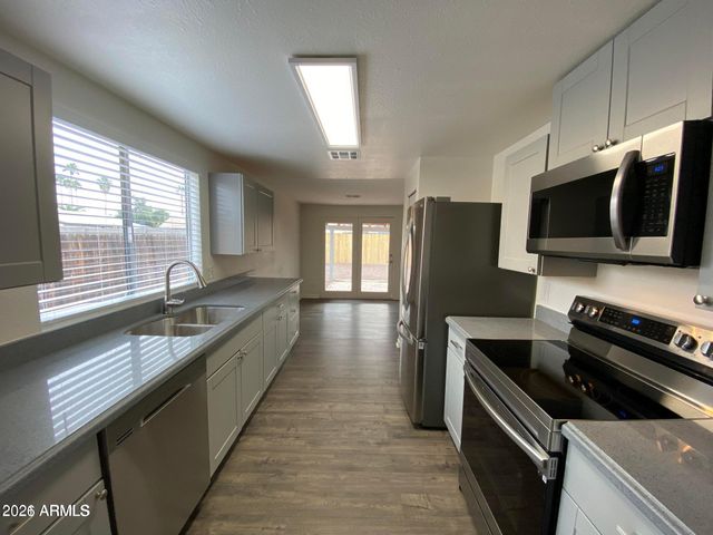 2408 N LONGMORE Street, Chandler, AZ 85224