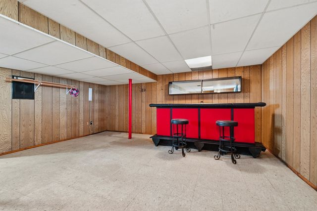 2916 S 9th Avenue, Broadview, IL 60155