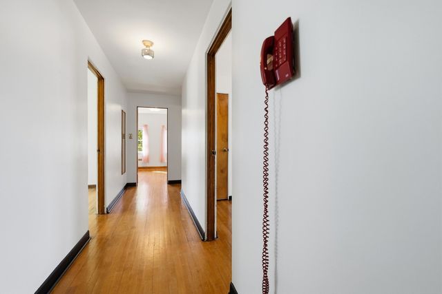 2916 S 9th Avenue, Broadview, IL 60155
