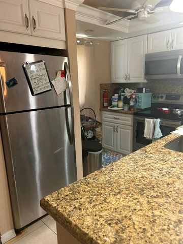2214 NE 1st Way 106, Boynton Beach, FL 33435