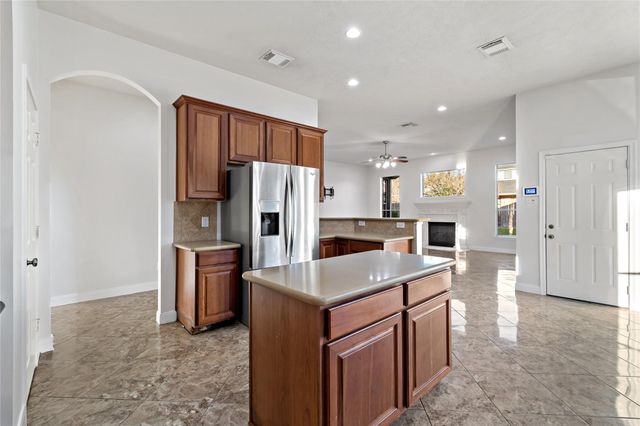 2607 Sunrise Harbor Lane, Pearland, TX 77584