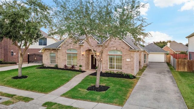 2607 Sunrise Harbor Lane, Pearland, TX 77584