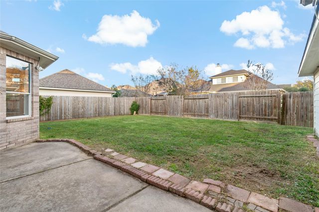 2607 Sunrise Harbor Lane, Pearland, TX 77584
