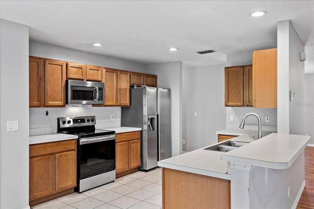 1882 VALE DRIVE, Clermont, FL 34711