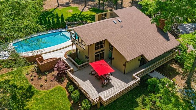 1 Chowan Road, Greensboro, NC 27407