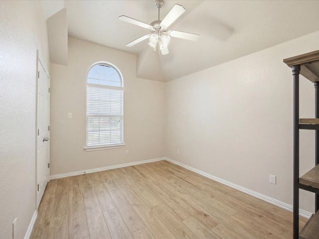 2209 Wells Fargo Court, Bridgeport, TX 76426