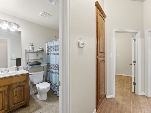 2209 Wells Fargo Court, Bridgeport, TX 76426