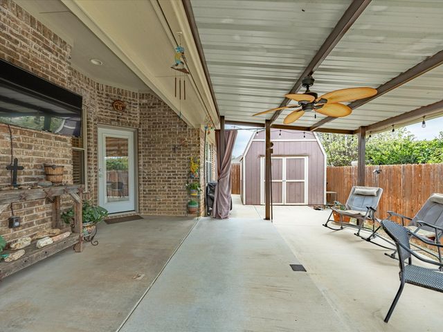 2209 Wells Fargo Court, Bridgeport, TX 76426