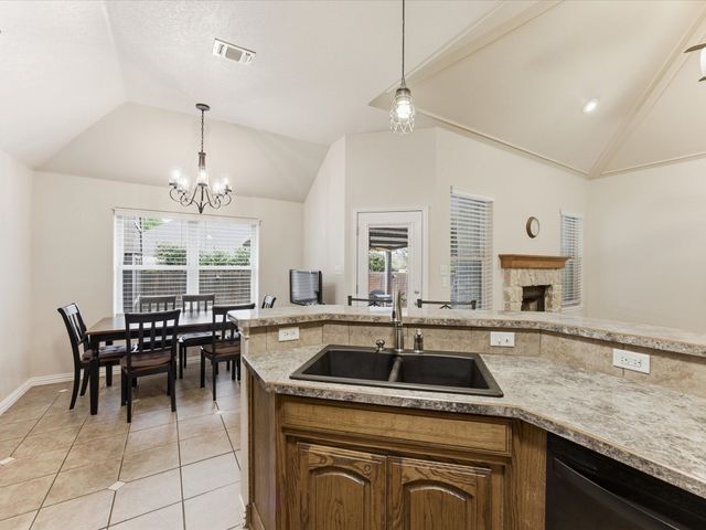 2209 Wells Fargo Court, Bridgeport, TX 76426