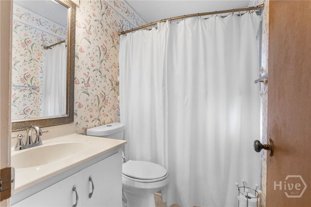 723 Dyches Drive, Savannah, GA 31406