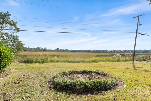 723 Dyches Drive, Savannah, GA 31406