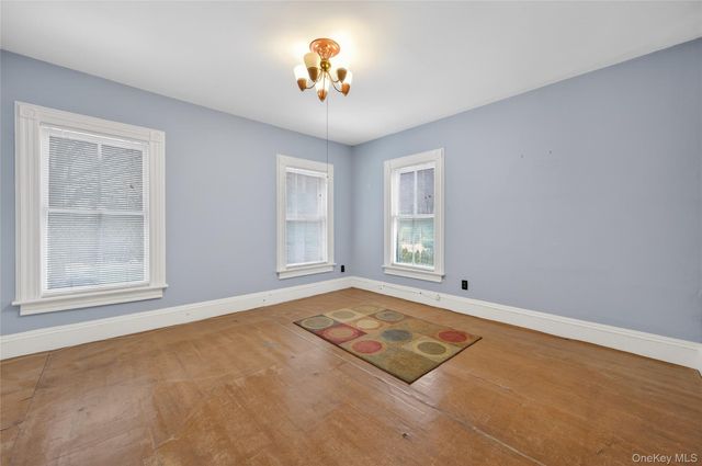 863 Woodbury Road, Woodbury, NY 11797