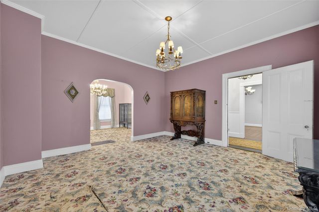 863 Woodbury Road, Woodbury, NY 11797