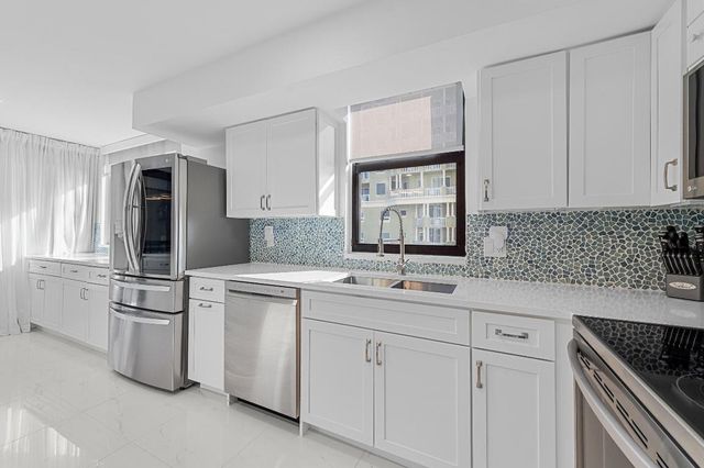 5380 N Ocean Drive 8c, Singer Island, FL 33404