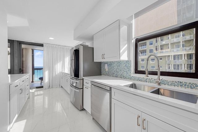 5380 N Ocean Drive 8c, Singer Island, FL 33404