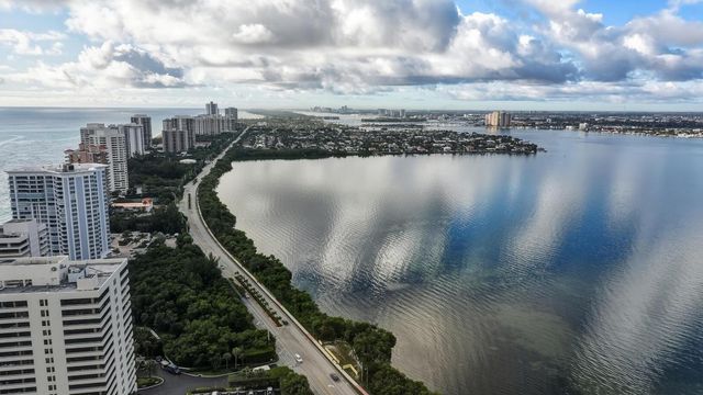 5380 N Ocean Drive 8c, Singer Island, FL 33404