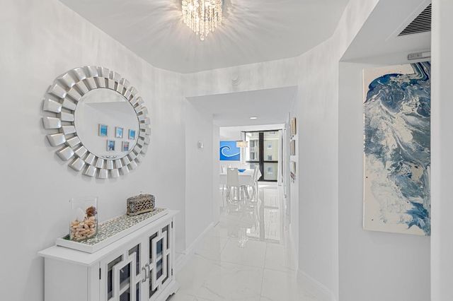 5380 N Ocean Drive 8c, Singer Island, FL 33404
