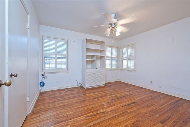 415 Center Dr, Corpus Christi, TX 78411