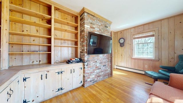 155 Witchwood Rd, Yarmouth, MA 02664