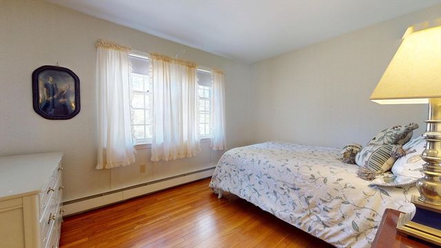 155 Witchwood Rd, Yarmouth, MA 02664