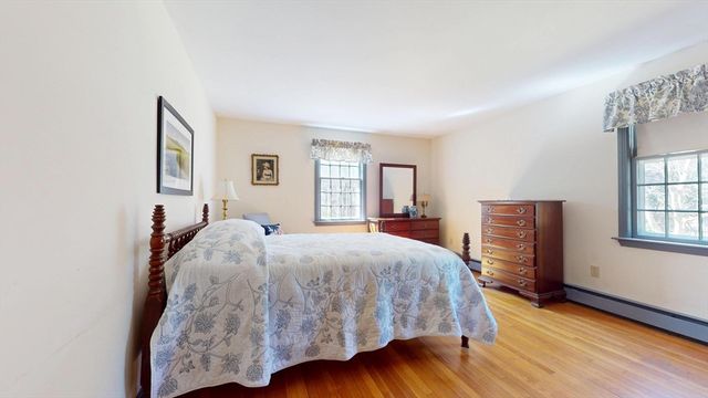 155 Witchwood Rd, Yarmouth, MA 02664