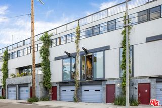 1113 ELECTRIC Avenue 4, Venice (los Angeles), CA 90291