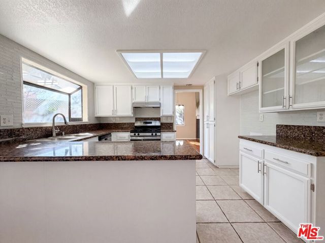 3164 Gingerwood Lane, Lancaster, CA 93536