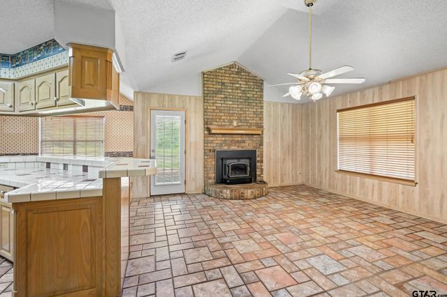 1875 FM 3056, Hawkins, TX 75765