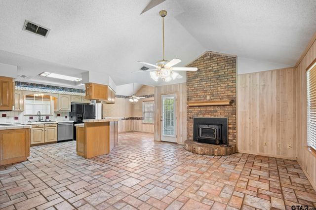 1875 FM 3056, Hawkins, TX 75765
