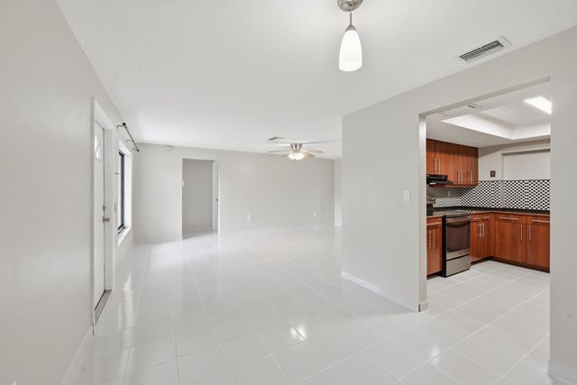 2141 NW 73rd Avenue, Sunrise, FL 33313