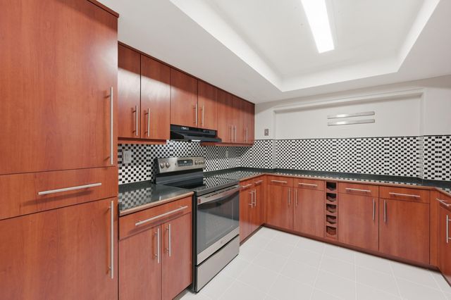 2141 NW 73rd Avenue, Sunrise, FL 33313