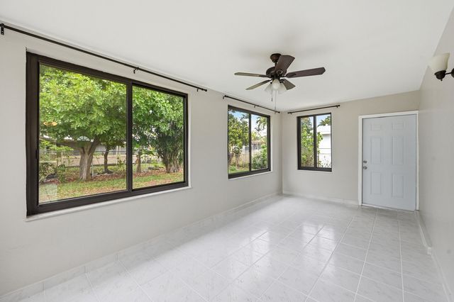 2141 NW 73rd Avenue, Sunrise, FL 33313