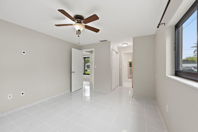 2141 NW 73rd Avenue, Sunrise, FL 33313