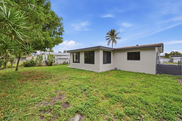 2141 NW 73rd Avenue, Sunrise, FL 33313