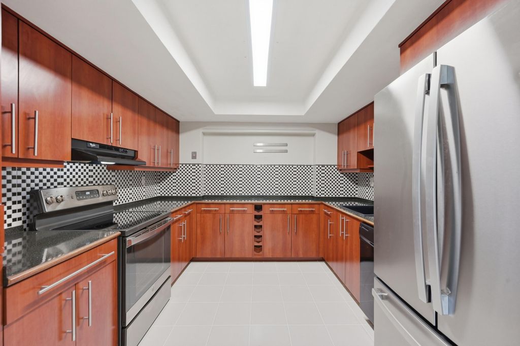 2141 NW 73rd Avenue, Sunrise, FL 33313