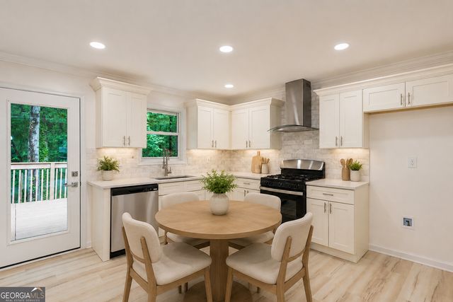 3960 Rocmar Drive, Snellville, GA 30039