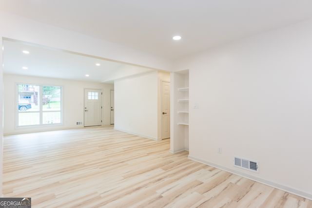 3960 Rocmar Drive, Snellville, GA 30039