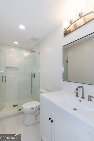 3960 Rocmar Drive, Snellville, GA 30039