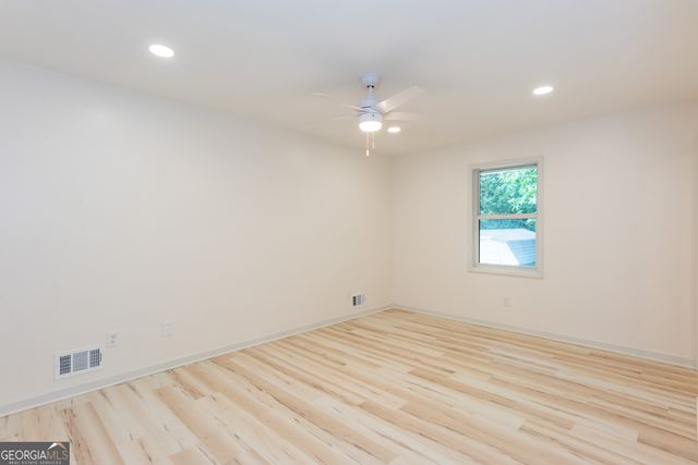 3960 Rocmar Drive, Snellville, GA 30039