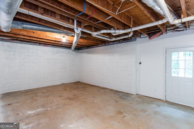 3960 Rocmar Drive, Snellville, GA 30039