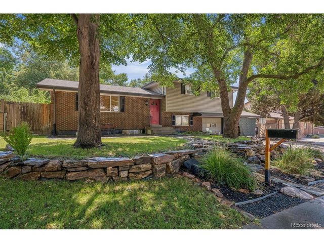 6612 Welch Ct, Arvada, CO 80004