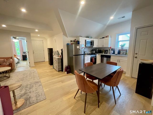 84 Lawrence Street 3, New Haven, CT 06511