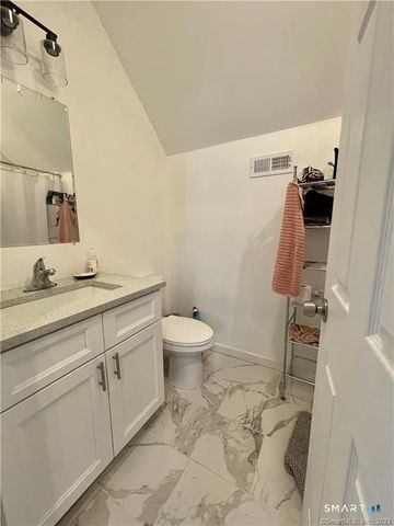 84 Lawrence Street 3, New Haven, CT 06511