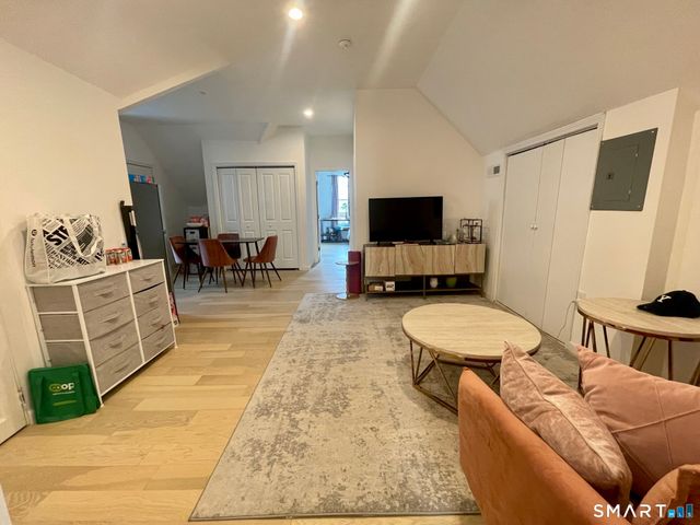 84 Lawrence Street 3, New Haven, CT 06511