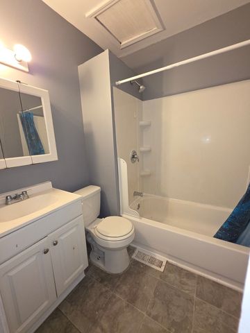 112 W 2nd Street, Belvidere, IL 61008